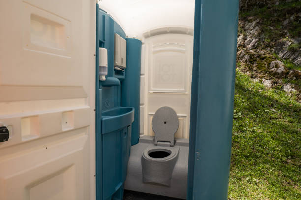 Best Local porta potty services  in Wilton Manors, FL