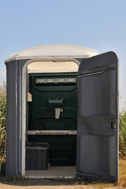 Best Luxury portable toilet rental  in Wilton Manors, FL